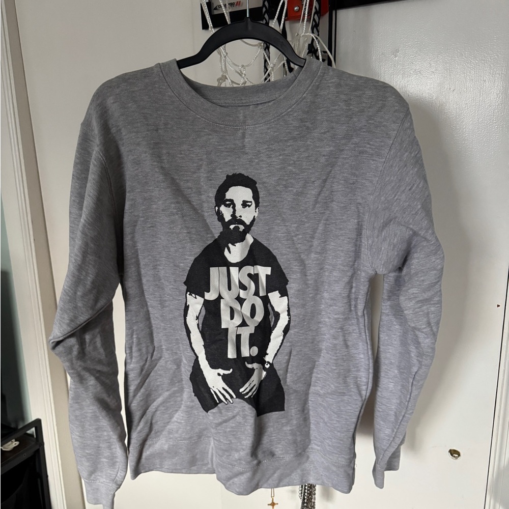 Nike Gray and Black Graphic Sweatshirt